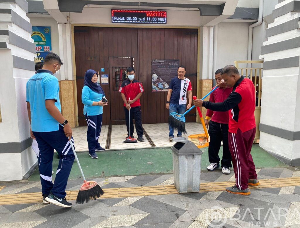 Peringati Hari Bhakti Pemasyarakatan ke-59, Lapas Bojonegoro Gelar Kerja Bhakti Lingkungan