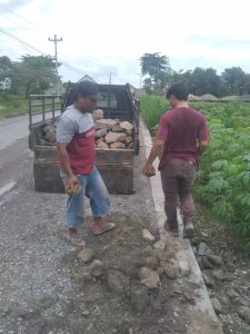 Beberapa Suplayer Pengadaan Material Pengerjaan Jalan Sarang Bonjor Akan Polisikan CV Jati Wungu Dan Rekanannya, Atas Dugaan Penggelapan