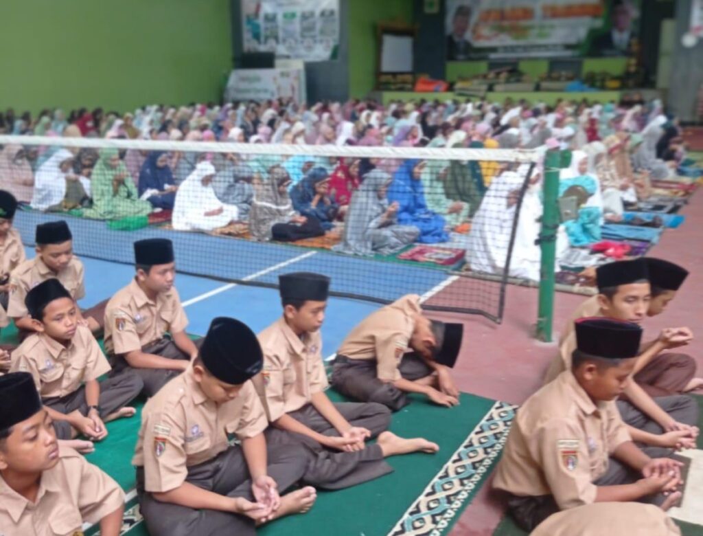 MTsN 1 Pati Menggelar Halal Bihalal khusus Siswa