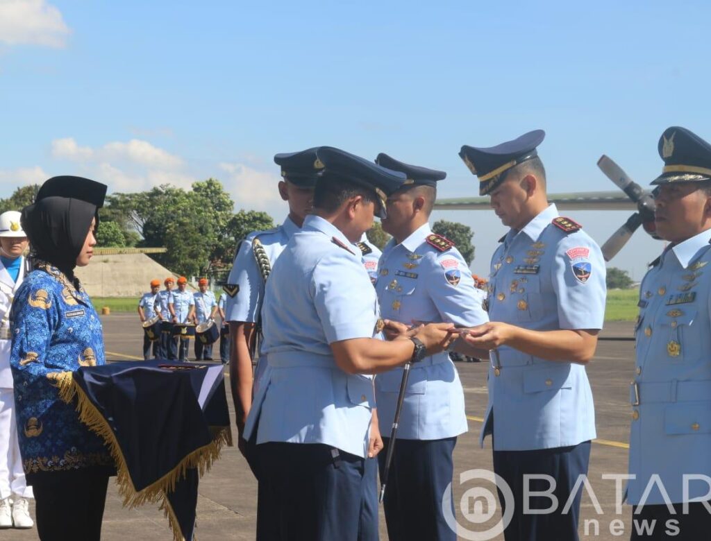 Serah Terima Jabatan Dansathar 12 dan Dansathar 15