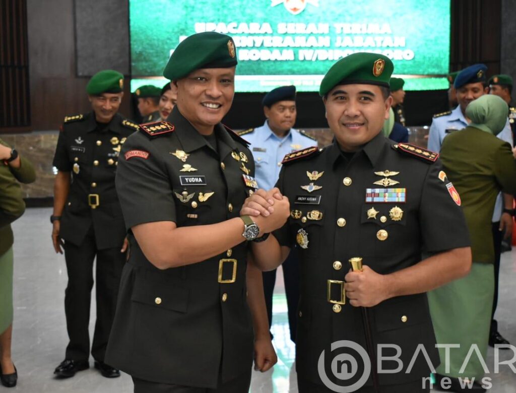 Sertijab Pejabat Kodam dan Komandan Satuan Jajaran Kodam IV/Diponegoro, Pangdam : Berikan Yang Terbaik Demi Kemajuan Satuan