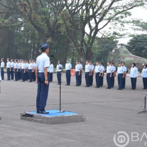 Koor Parik It Koharmatau Pimpin Upacara Bendera Mingguan
