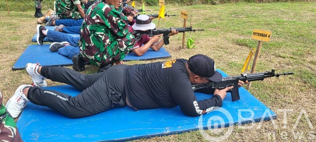 Antusias Ikuti Latihan Menembak, Bhaskara Salah Satu Perwakilan Dari Perusahaan PT Charoen Pokphand Rembang