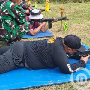 Antusias Ikuti Latihan Menembak, Bhaskara Salah Satu Perwakilan Dari Perusahaan PT Charoen Pokphand Rembang