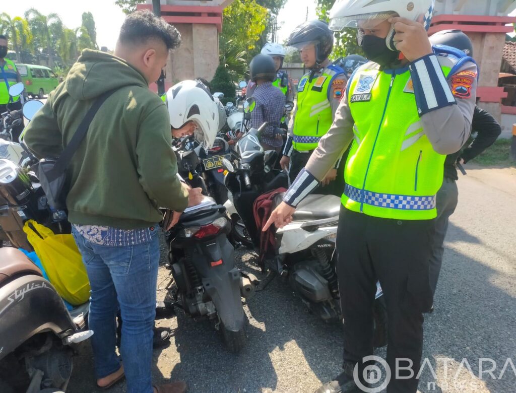 Cegah Potensi Meningkat Terjadinya Kecelakaan, Satlantas Polresta Pati Lakukan Hunting System 