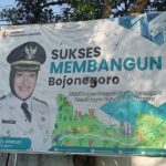 Puluhan Korban Pemasangan Baleho Bupati Bojonegoro Akan Wadul APH. Ini Penyebabnya