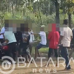 Perkelahian Karnaval Di Desa Ngagel Berbuntut Panjang