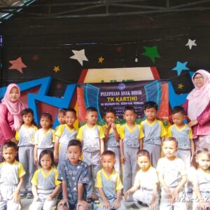Sederhana Namun Penuh Makna: Pelepasan Anak Didik TK Kartini Tahun Ajaran 2022/2023 Diwarnai Penuh Haru