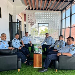 Sharing Pendapat Dan Saran Antara Kepala Kantor Serta Para Kasi, Dengan Coffee Morning