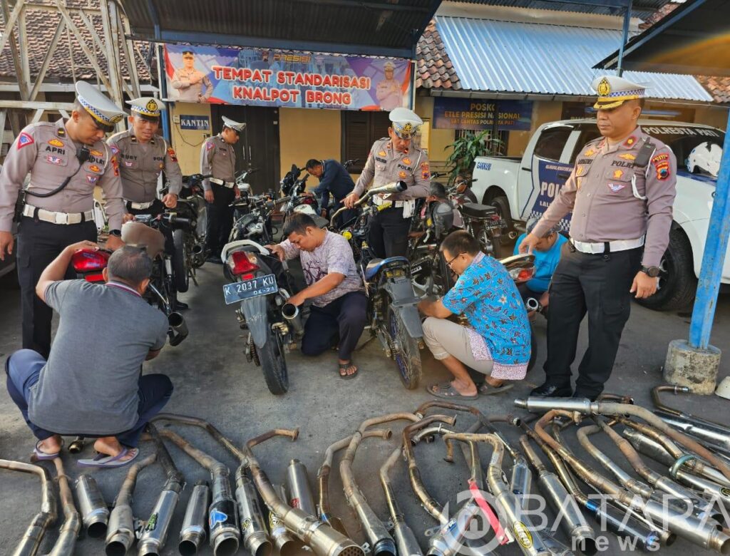 Ditindak Tegas Oleh Satlantas Polresta Pati, Tidak Ada Ampun, Bagi Pengguna Kenalpot Brong,,,,!!! Di Pati