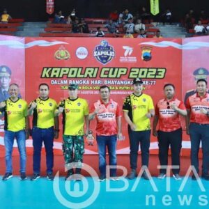 Kapolda Jateng Irjen Pol Ahmad Luthfi Hadiri Upacara Pembukaan Bola Volley Kapolri Cup Zona IV di GOR Bahurekso Kendal