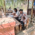 Anggota Polsek Sedan Polres Rembang Sambangi Warga, Wujud Kehadiran Polisi Di Masyarakat