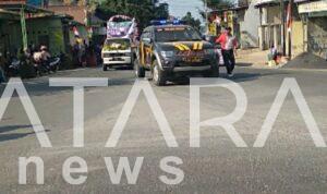 Polsek Sedan Polres Rembang Kawal dan Amankan Karnaval HUT Kemerdekaan RI di Kecamatan Sedan 