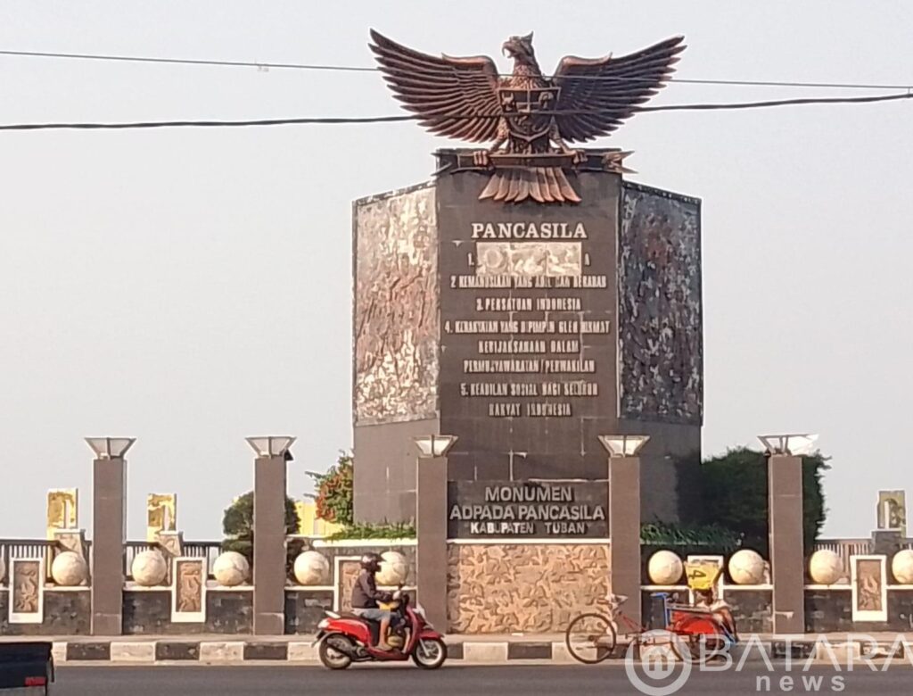 Sila Ke-1 Ke Tuhanan Yang Maha Esa, Di Tugu Pancasila Kota Tuban Hilang. Moral Nasionalisme Pejabat Setempat Dipertanyakan