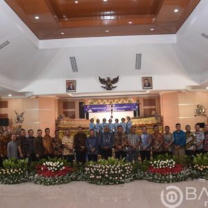 HUT Ke-78 TNI, Koharmatau Gelar Pertunjukan Wayang Kulit