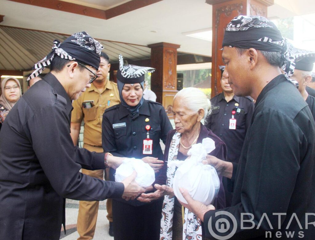 Demi Lestraikan Budaya Leluhur, Pemkab Bojonegoro Pindahkan Tanah Makam Samin