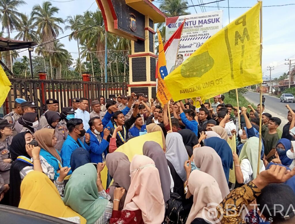 PC PMII Madina : Kapolres Madina Jangan Tutup Mata PETI Kotanopan