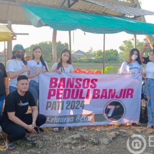 Seven Up Cafe, New Merdeka Peduli Banjir Salurkan Bantuan 