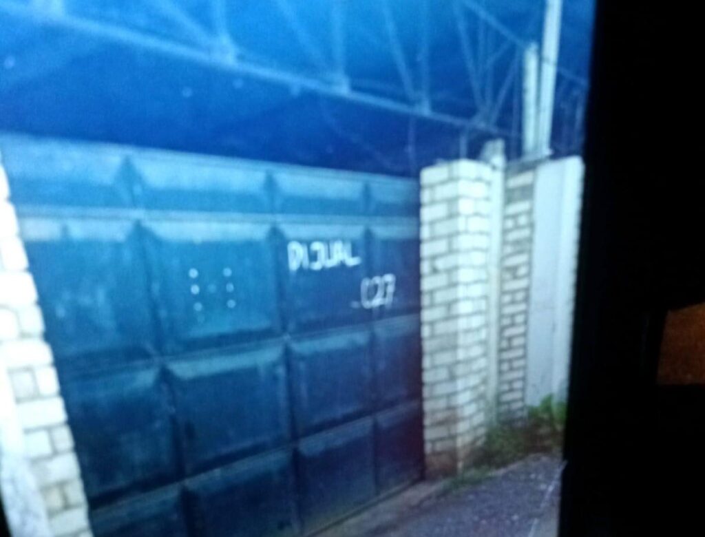 Diduga Berlindung Di Balik Pangkat APH, Gudang Miras Di Semanding Tuban Loss Beroperasi