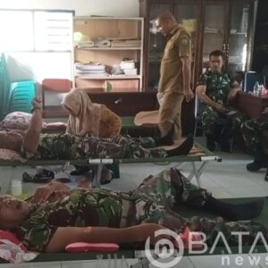 Hendri Hayadi juga ikut berpartisipasi donor darah di gedung siabu