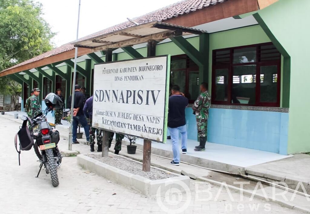 Satgas TMMD 120 Kodim Bojonegoro tuntaskan Renovasi Ruang Kelas SD Napis