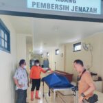 Ditemukan Jasat MD Di Lambiran Sungai Silugonggo Wuwur, Polsek Gabus Lakukan Olah TKP Diduga Korban ODGJ