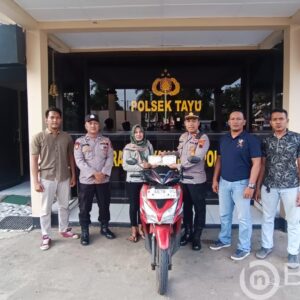Polisi Kembalikan Motor yang Dicuri di Tayu Pati, Pemilik Langsung Semringah