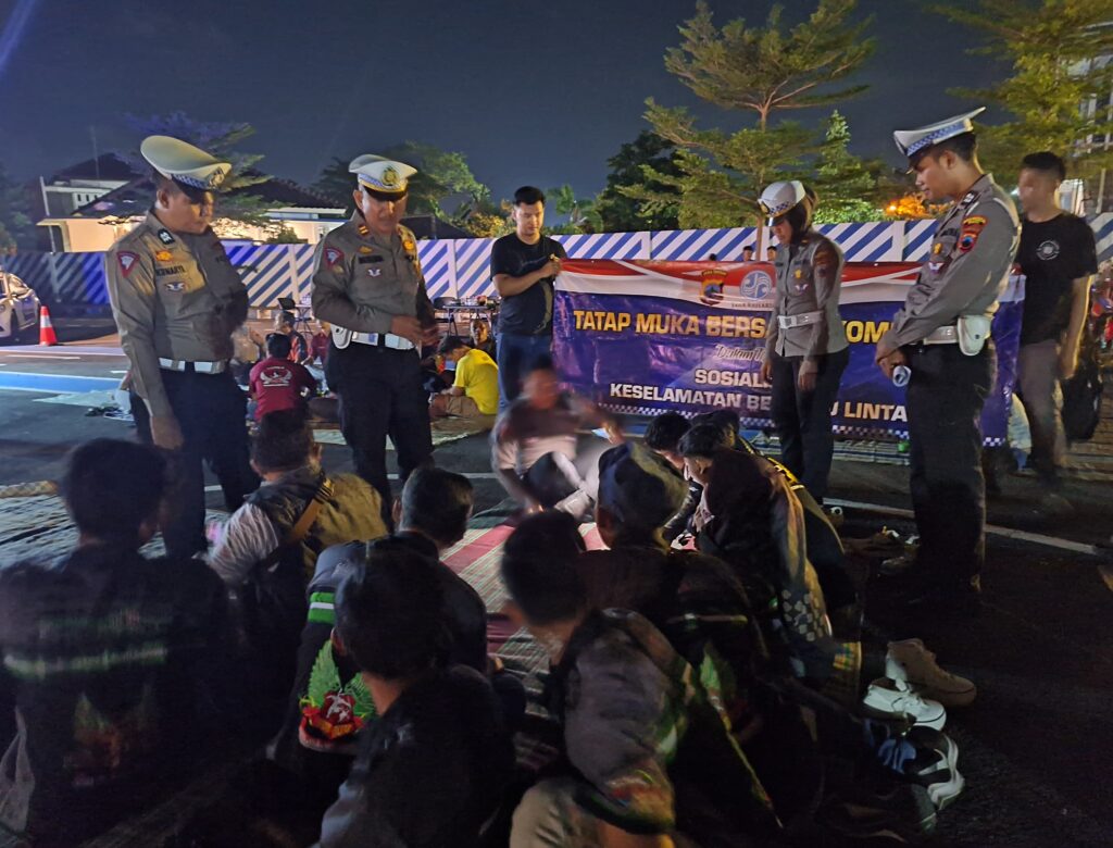 Satlantas Polresta Pati Lakukan Pembinaan Terhadap Komunitas Otomotif