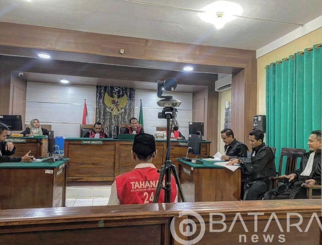 Hakim Persidangan Barno Perintahkan JPU Agar Saksi Penangkap Kiswoyo dan Saksi Verbalisan Dihadirkan.