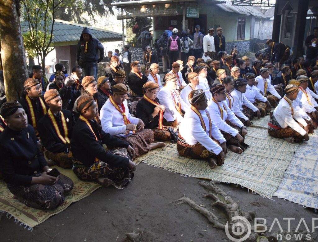 Kiblat Sekawan Dimulai, Karaton Surakarta Gelar Wilujengan di Gunung Lawu