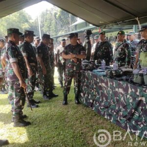 Cegah Judi Online, Dandim Bojonegoro kembali Cek Ponsel Anggota