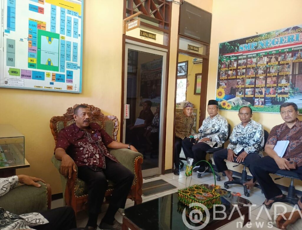 Gerutu Wali Murid Sebab Kebijakan lembaga pendidikan, Begini Penjelasan Mendasar Kepala Sekolah