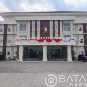 Ketua DPRD Bojonegoro Bungkam Terkait Kritik Publik Mengenai Kunjungan Kerja