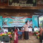 Ribuan Jamaah Hadiri Pasar Mbrumbung Ngaji dan Bersholawat Dalam Rangka Memeriahkan HUT RI KE-79 
