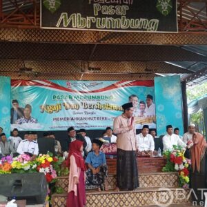 Ribuan Jamaah Hadiri Pasar Mbrumbung Ngaji dan Bersholawat Dalam Rangka Memeriahkan HUT RI KE-79 