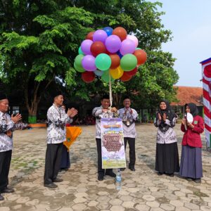 MTsN 1 Pati Rayakan Hari Guru Nasional 2024 dengan Apresiasi dan Penghargaan