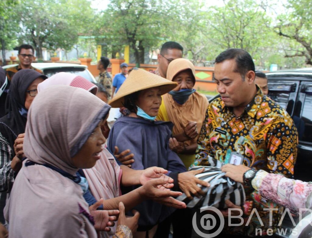 Lapas Pati Tingkatkan Kepedulian Sosial, Salurkan Bansos untuk Keluarga WBP dan Dukung Baksos IKA AKIP POLTEKIP