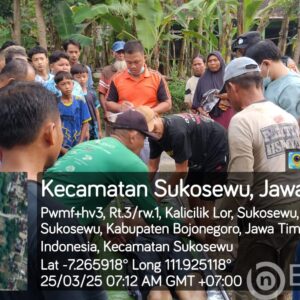 Gerak cepat Polsek Sukosewu Lakukan proses Evakuasi Petani Meninggal Mendadak di Sawah 