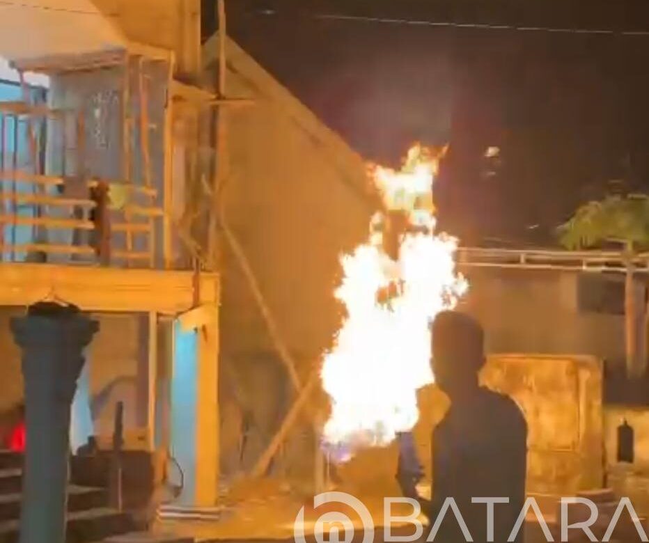 Semburan api keluar dari sumur bor akibatkan 1 orang Kasun luka bakar