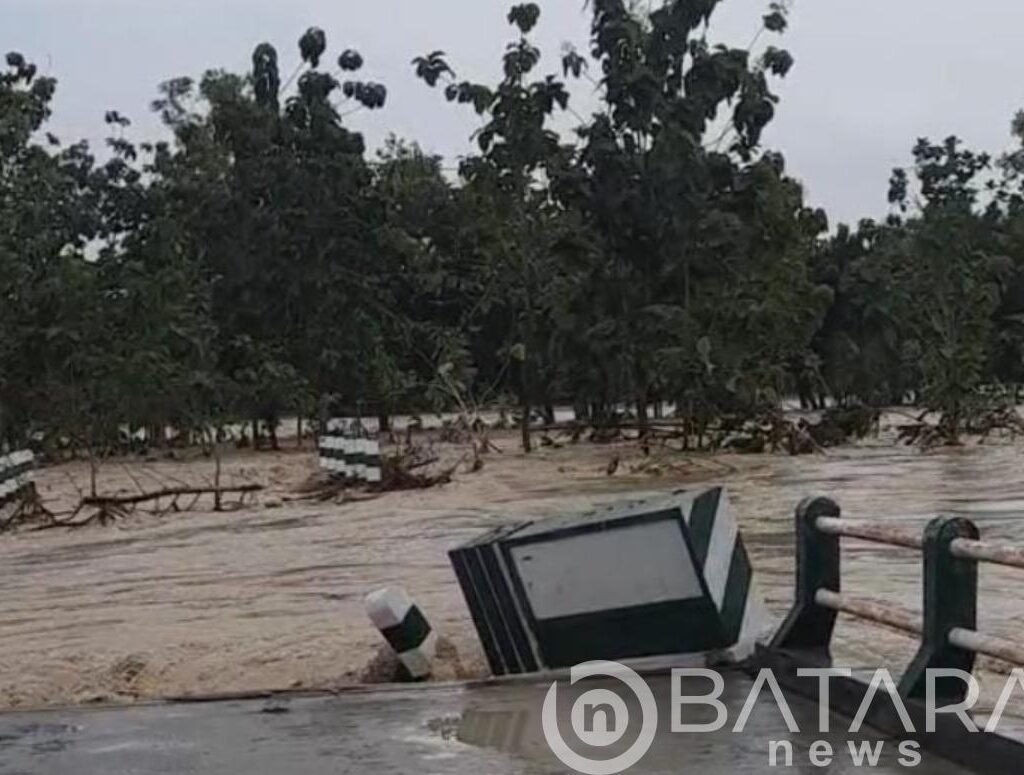 Jembatan di Bojonegoro Ambrol, Akses Dua Desa Terputus Akibat Hujan Deras   