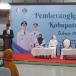 Bupati Bojonegoro Berangkatkan Kloter Pertama Jamaah Haji Tahun 2025