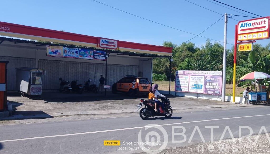 Mini market di Sukosewu Dibobol, Uang Tunai dan Barang Dagangan Raib Belasan Juta