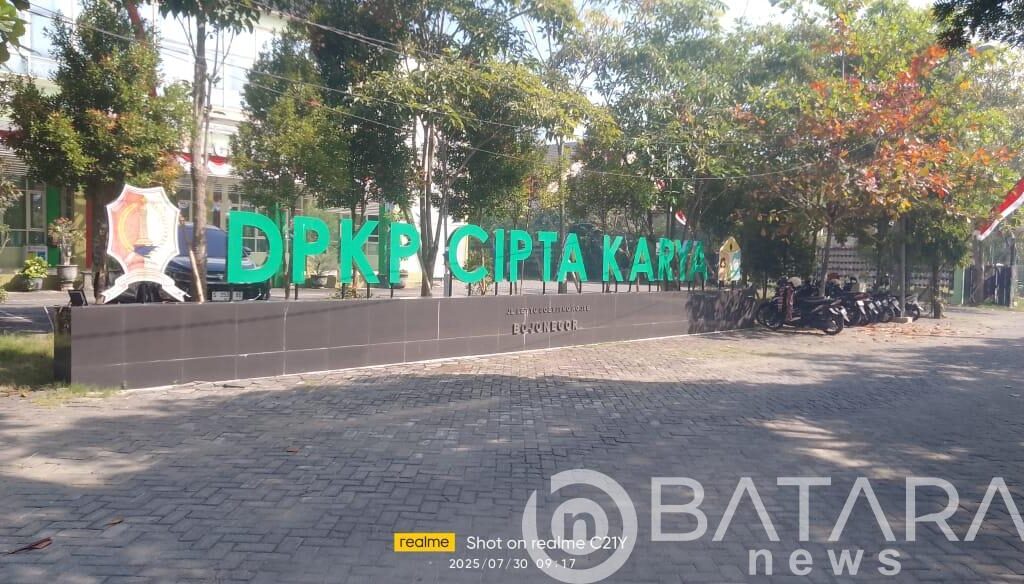 Tingkatkan Keselamatan Malam Hari, DPKPCK Bojonegoro Tambah 2.400 Titik PJU