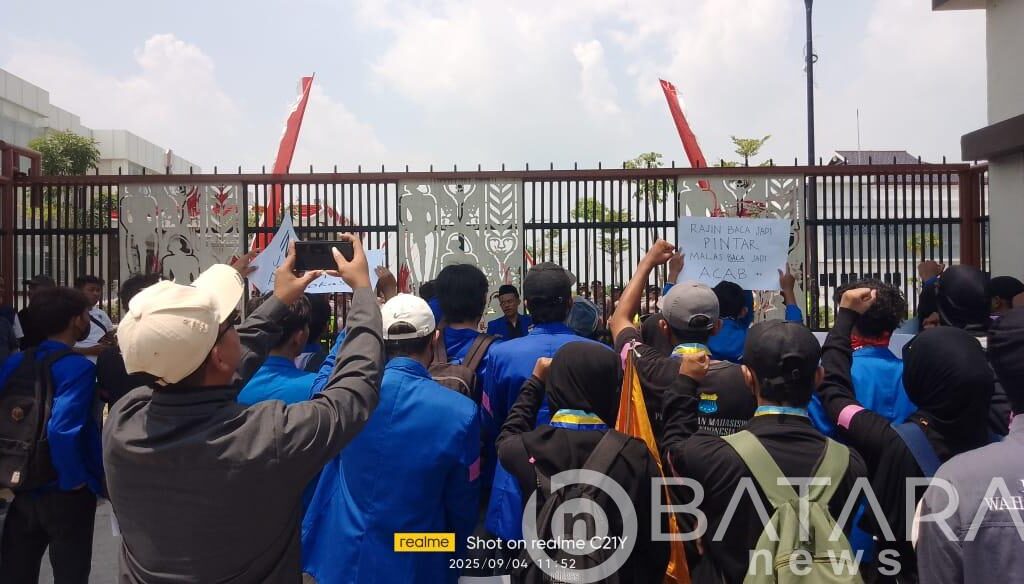 PMII Bojonegoro Gelar Demo di DPRD, Tuntut Reformasi dan Hentikan Represifitas Aparat