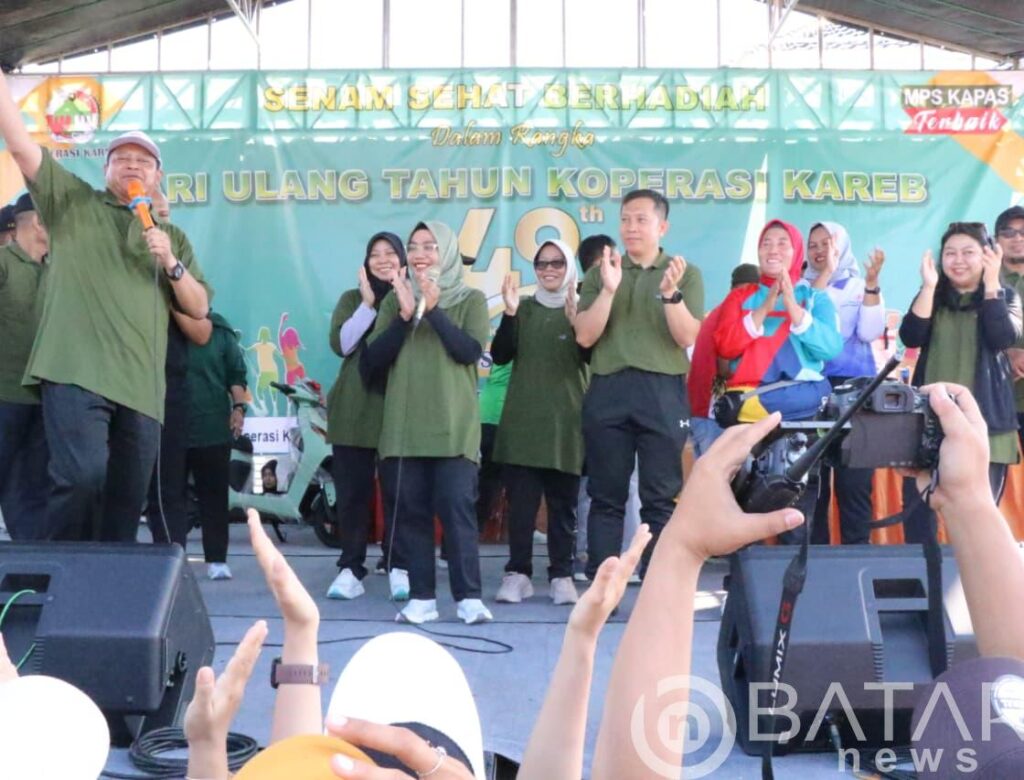 SUMRINGAH Penuh Semangat dan Bugar Warnai MPS Kapas, Lomba Senam Hadirkan Pejabat Teras Bojonegoro dan Jakarta