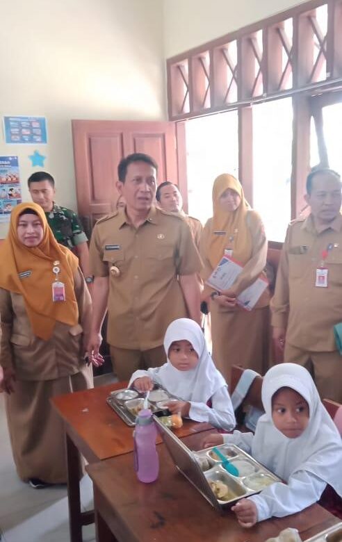 Pasca Dugaan Keracunan MBG, Bupati Bojonegoro Sidak Dapur SPPG dan Sekolah