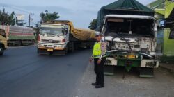 Truk Tangki dan Truk Gandeng Terlibat Kecelakaan di Jalan Juwana - Batangan