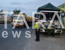 Truk Tangki dan Truk Gandeng Terlibat Kecelakaan di Jalan Juwana – Batangan