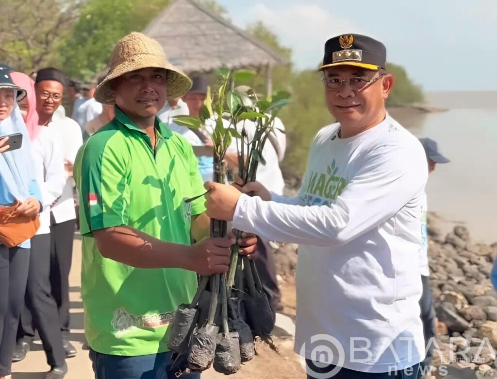 Dipimpin Bupati Sudewo, Forkopimda Pati Ikut Tanam Mangrove Dukung Program Gubernur Jateng