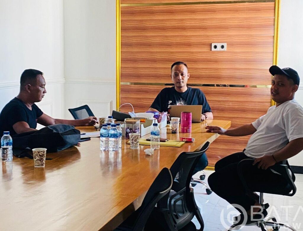 Pemecatan Kasipem Desa Menilo oleh Kades Dipersoalkan, Pengacara: Baru Kali Ini Surat Camat Mandul